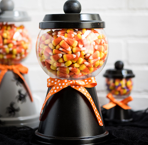 Halloween Hand Treat Bags - The Keeper of the Cheerios