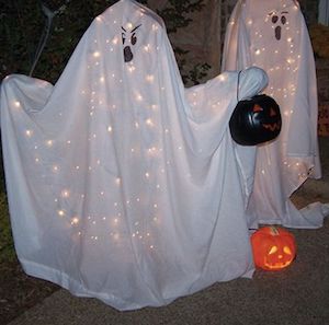 halloween outdoor diy easy cheap tomato cage decor ghost sheet