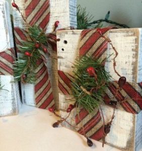 60 DIY Christmas Wood Crafts - Prudent Penny Pincher