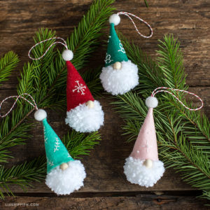 30 DIY Christmas Gnomes - Prudent Penny Pincher